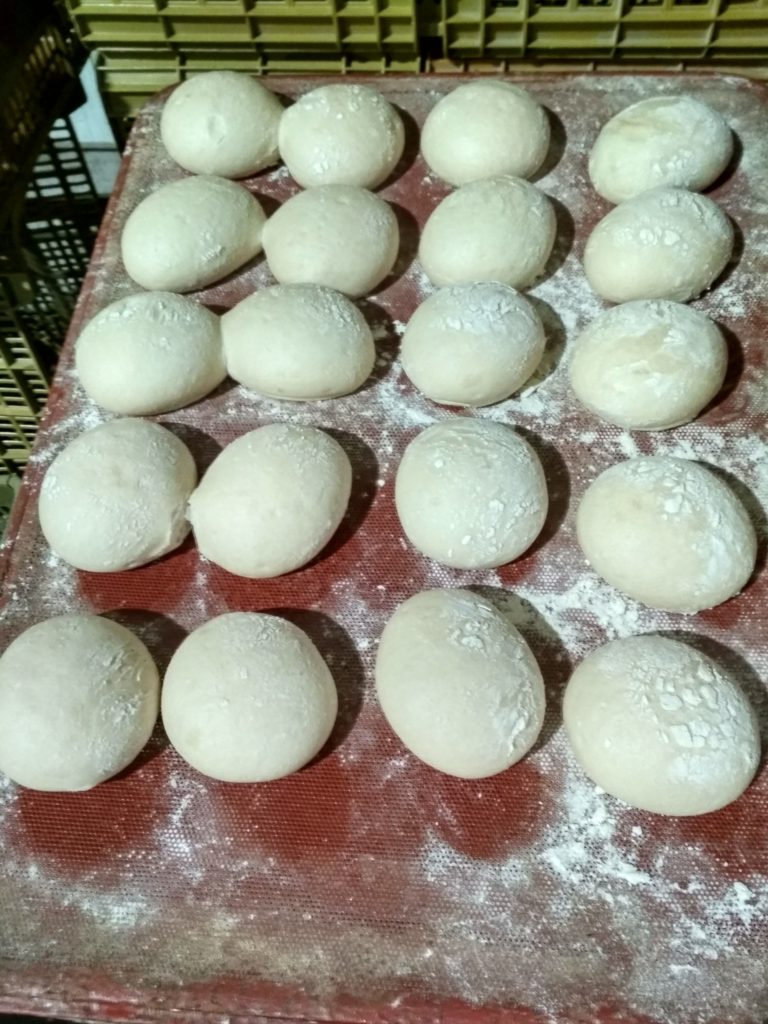 mollete mini tipo Antequera bandeja